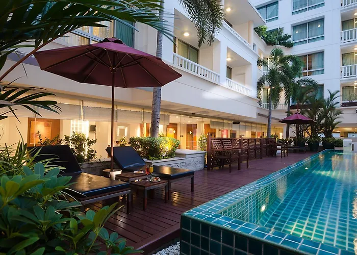 At Ease Saladaeng By Aetas 4*