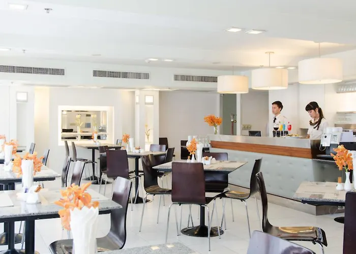 Hotel At Ease Saladaeng By Aetas