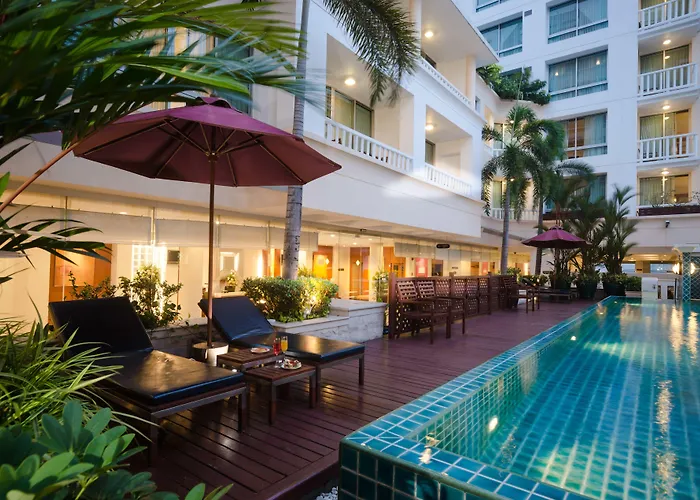 At Ease Saladaeng By Aetas Hotel 4*