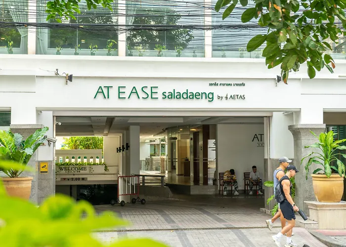 At Ease Saladaeng By Aetas 4*