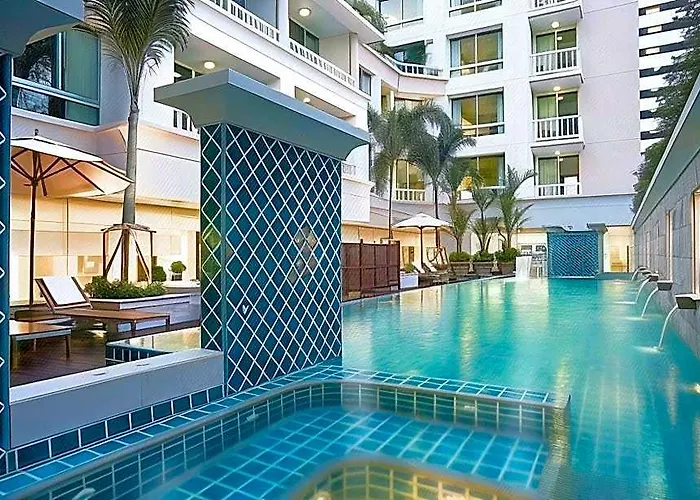 At Ease Saladaeng By Aetas Hotel 4*