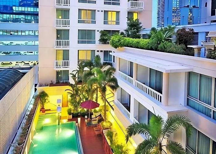 At Ease Saladaeng By Aetas Hotel