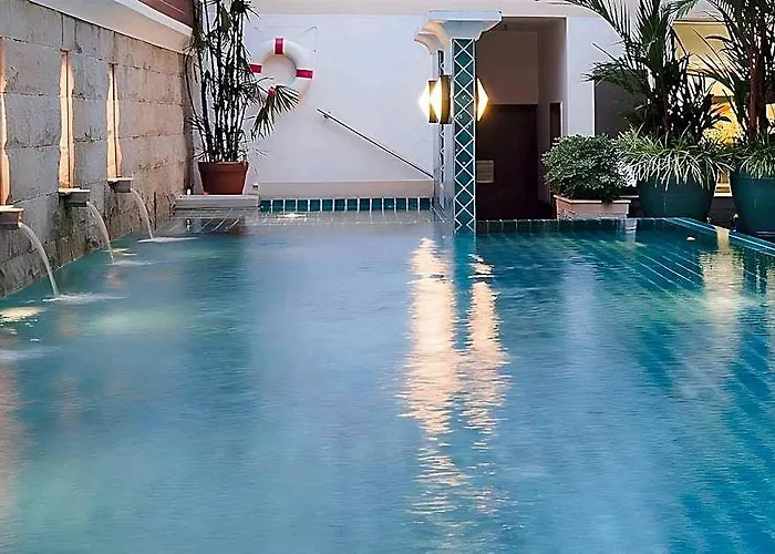 At Ease Saladaeng By Aetas Hotel