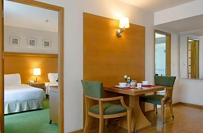 Hotel At Ease Saladaeng By Aetas 4*