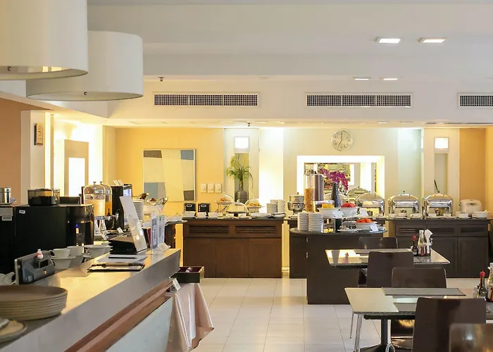 At Ease Saladaeng By Aetas 4*