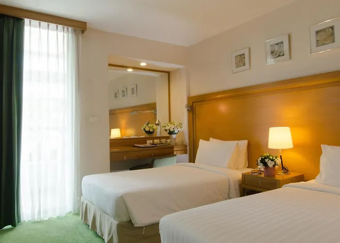 At Ease Saladaeng By Aetas Hotel