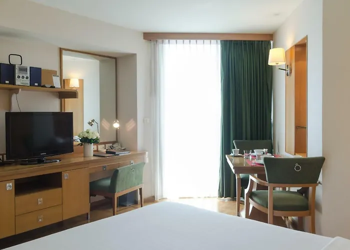 Hotel At Ease Saladaeng By Aetas Bangkok